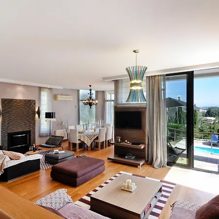 Villa Chloe In Corfu *