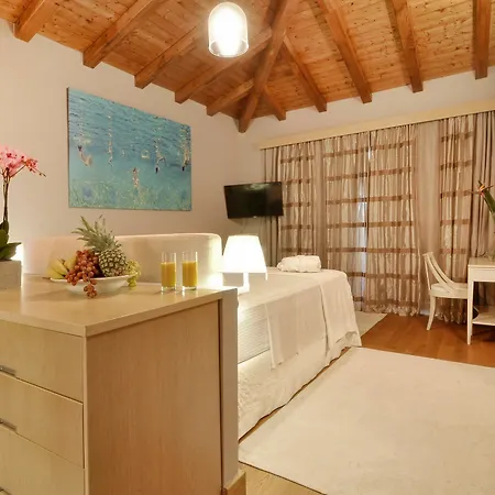 Chloe In Corfu Villa *